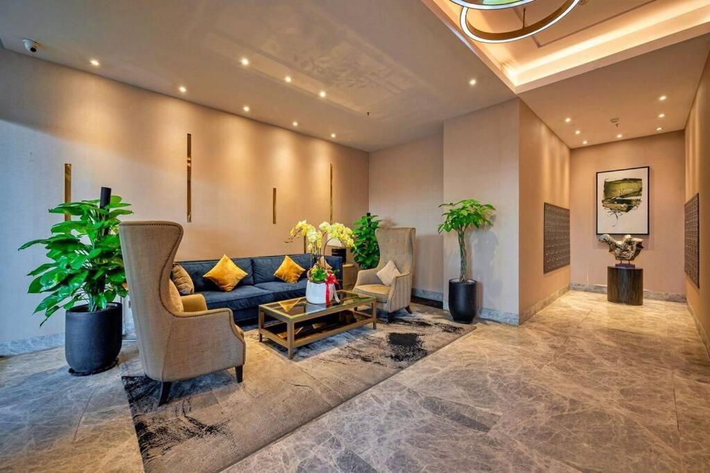 D1Mension 3Br Luxury Condo City Center In Dist 1 Хошимин Экстерьер фото