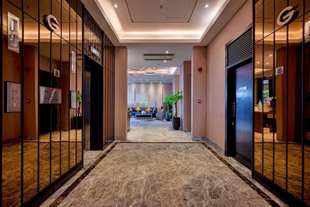 D1Mension 3Br Luxury Condo City Center In Dist 1 Хошимин Экстерьер фото